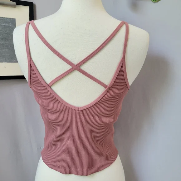 Vuori Women's Rib Crop Tank Top M - Picture 9 of 15